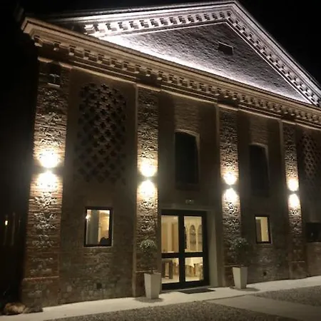 Il Capitolo Фермерский дом